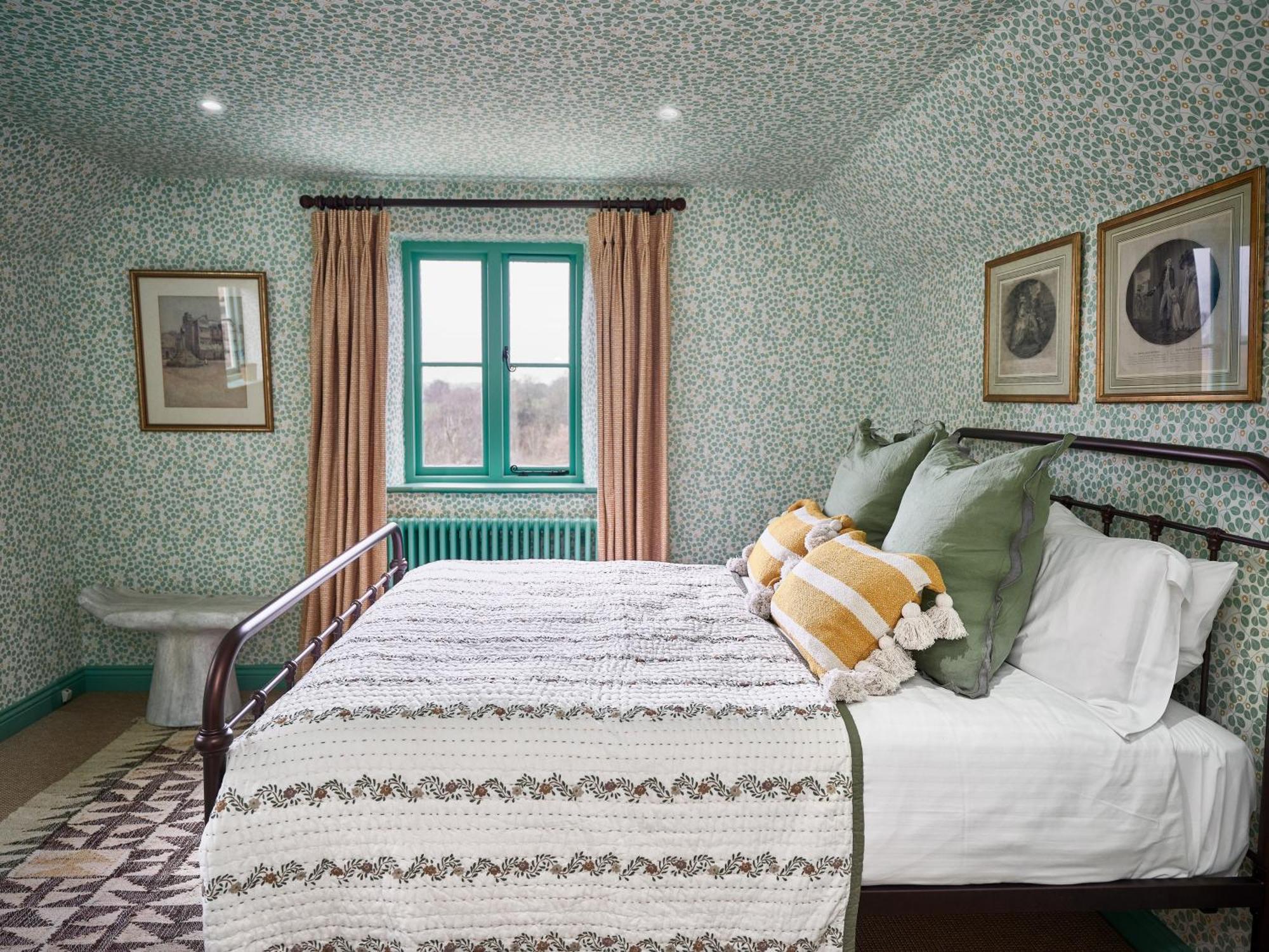 Townhouse Suites- Abbey Row 맘스버리 외부 사진